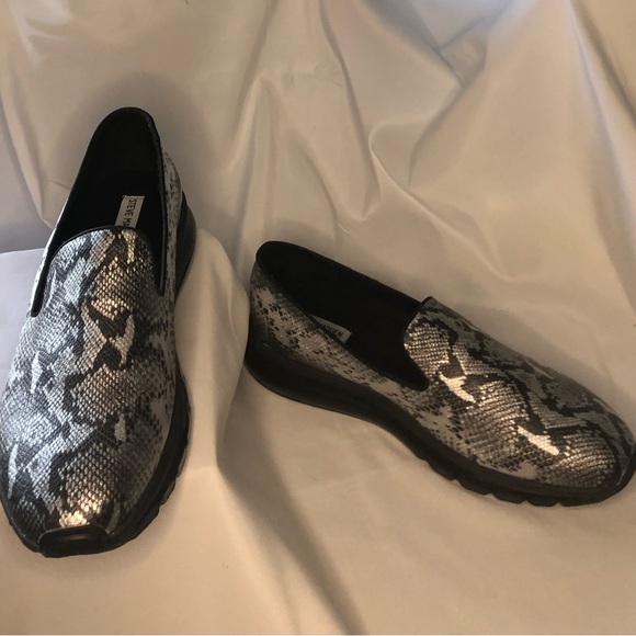 Grey Snake 🐍 Steve Madden slip on loafer sz 13 - Picture 5 of 16